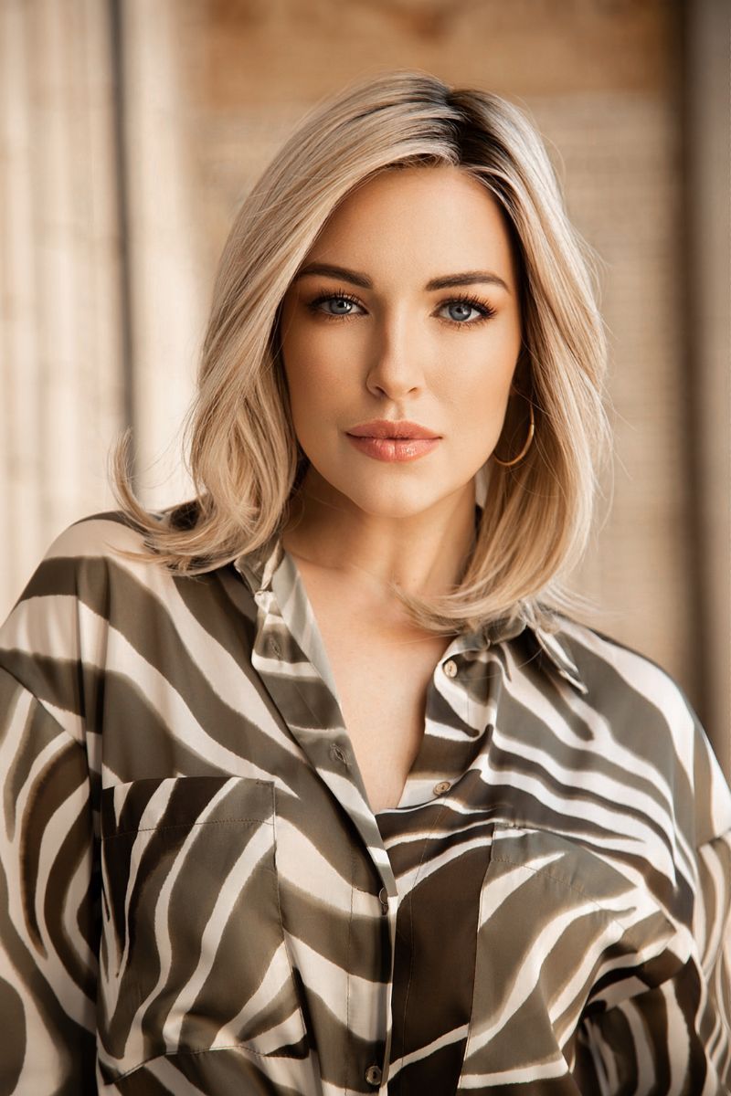 Own the Room Luxury by Gabor | Heat-Friendly Lace Front Wig (Hand-Tied Top)