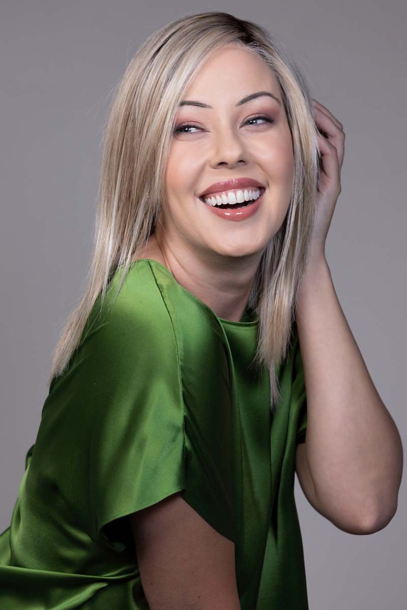 Peppermint Wig by Belle Tress | Synthetic Heat Friendly Wig | Extended Lace Front (Mono Part)